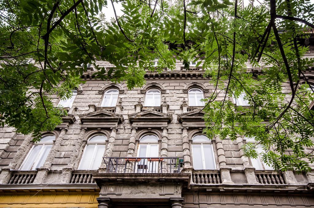 Sara'S Apartment บูดาเปสต์ ภายนอก รูปภาพ